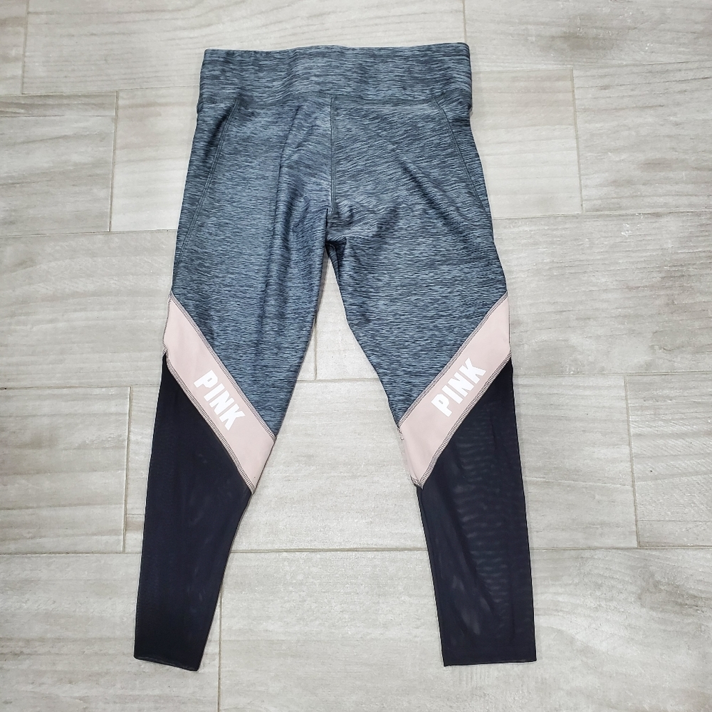 Victoria's Secret Pink Cropped Leggings Size Medium